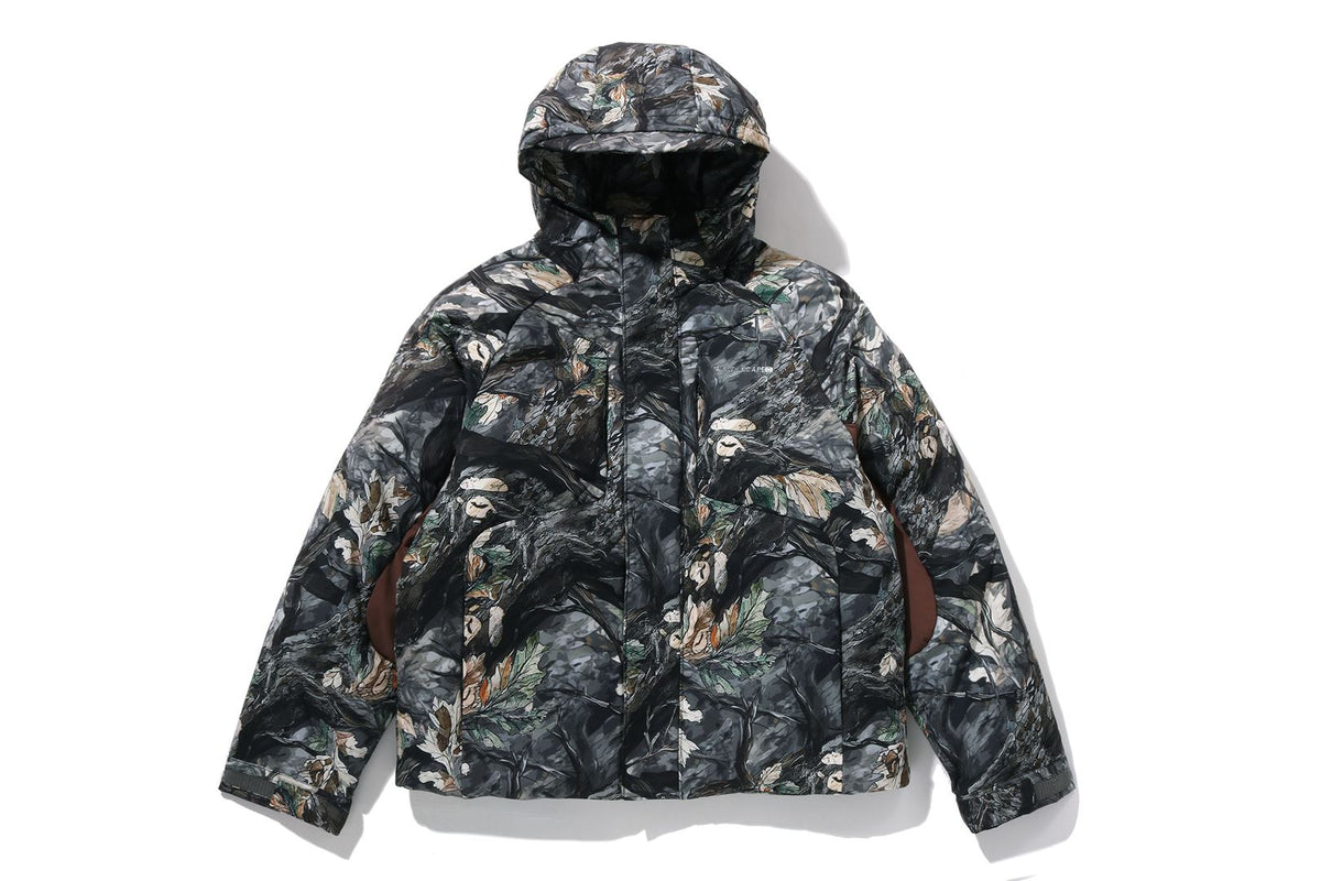 TREE EDGE CAMO METAL LOGO DOWN JACKET