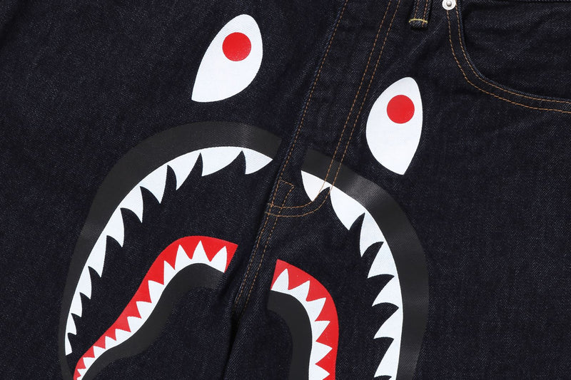 SHARK DENIM SHORTS