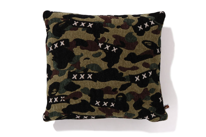 BAPE X GOD SELECTION XXX CUSHION