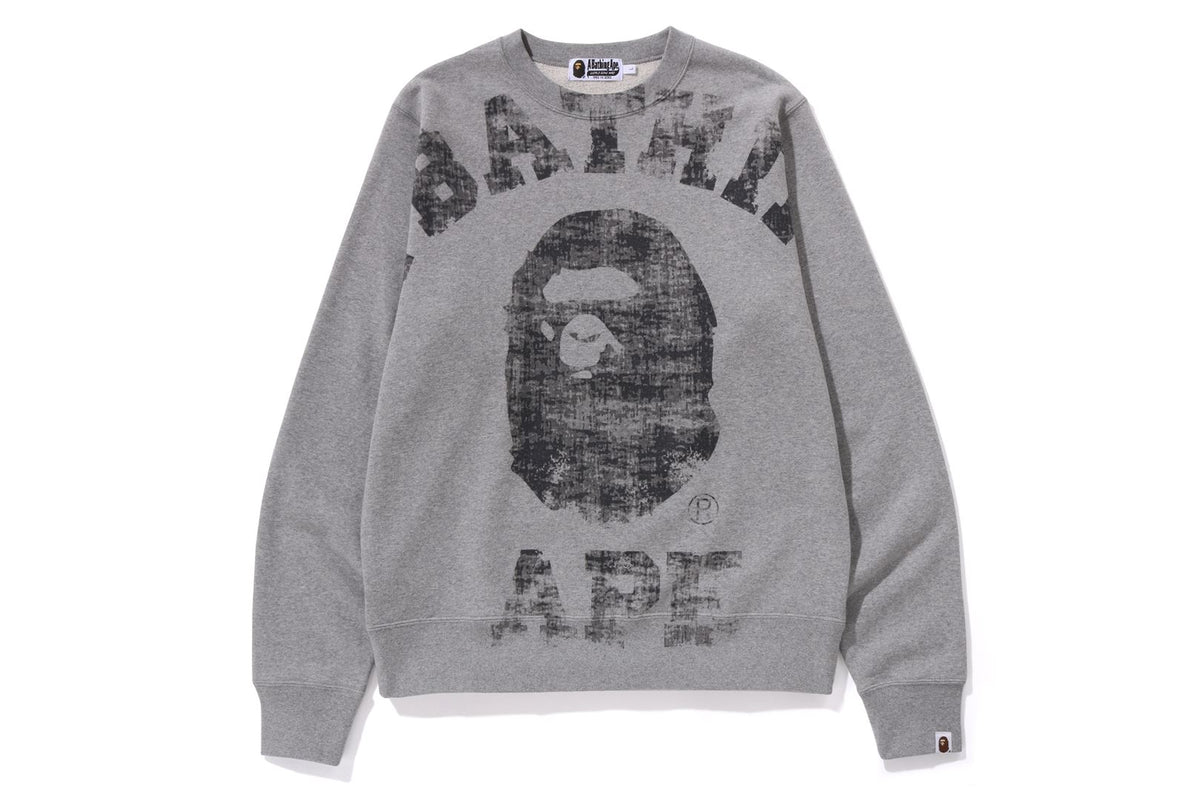 BIG COLLEGE CREWNECK