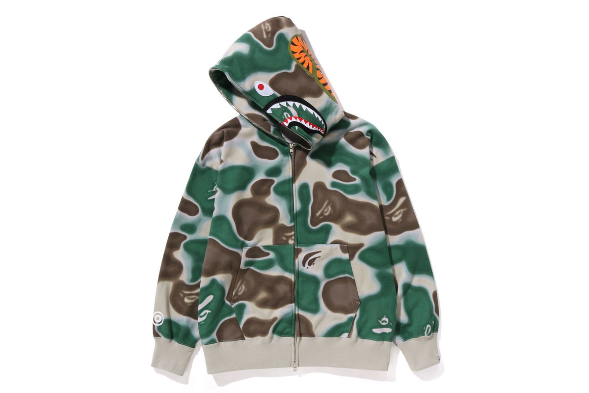 BAPE MENS SHARK PRINT LIQUID CAMO RELAXED FIT FULL ZIP HOODIE