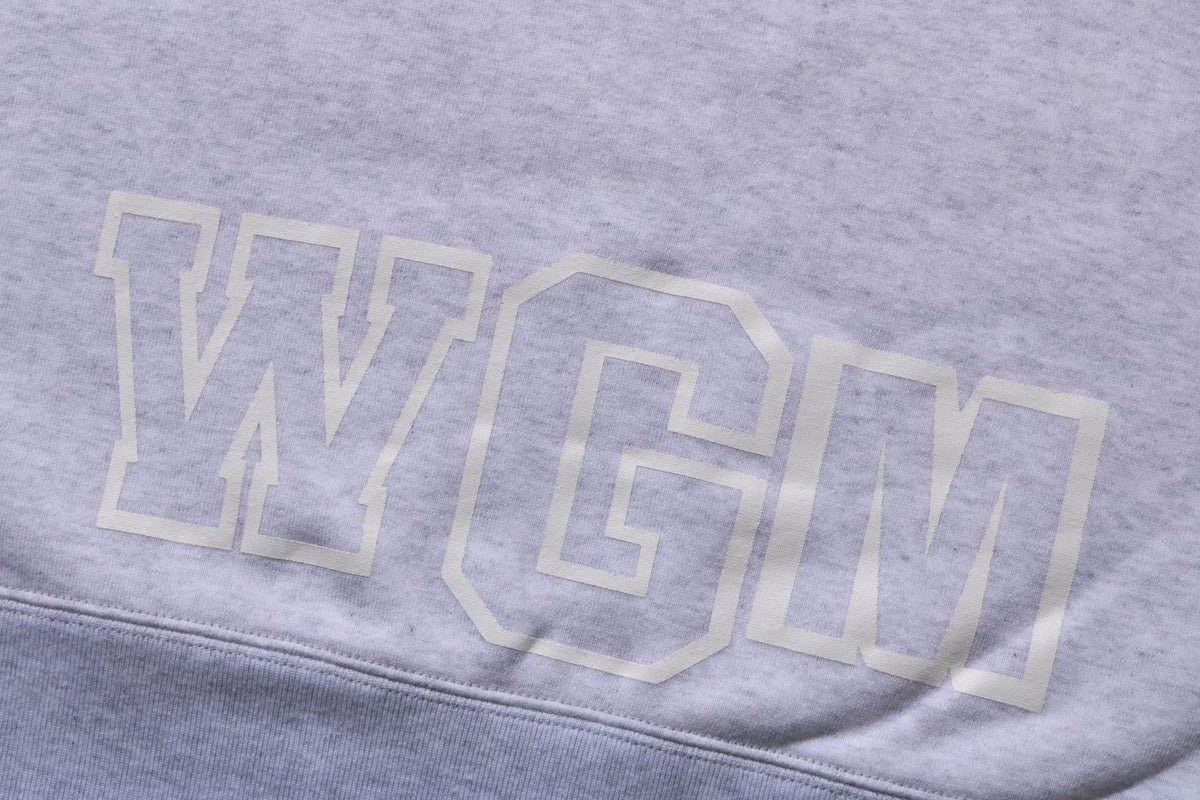 SHARK CREWNECK