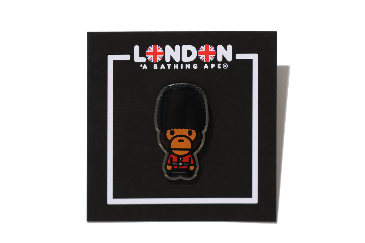 BAPE STORE LONDON BABY MILO THE GUARDS PINS