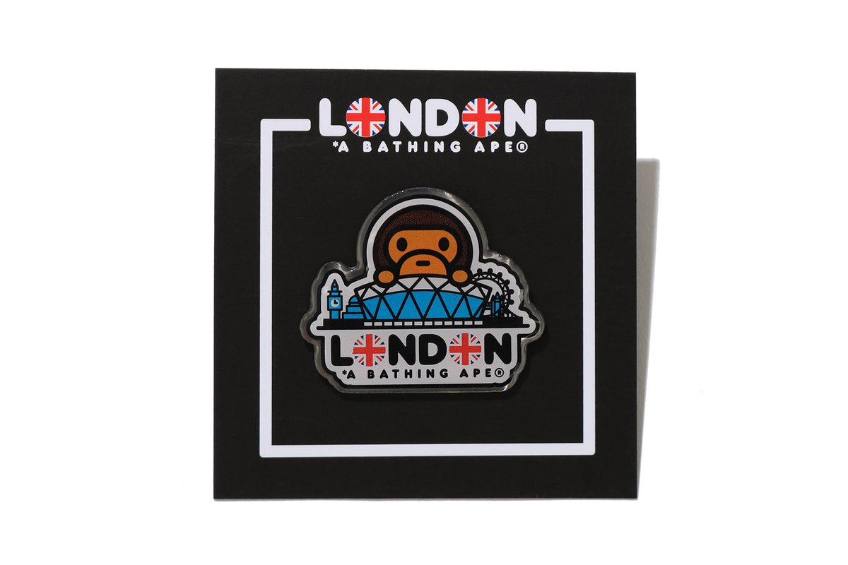 BAPE STORE LONDON BABY MILO THE GUARDS PINS