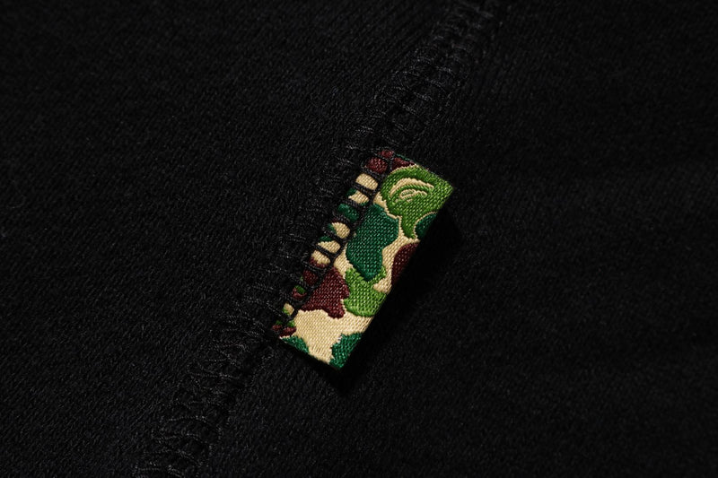 MR. BATHING APE® CREWNECK